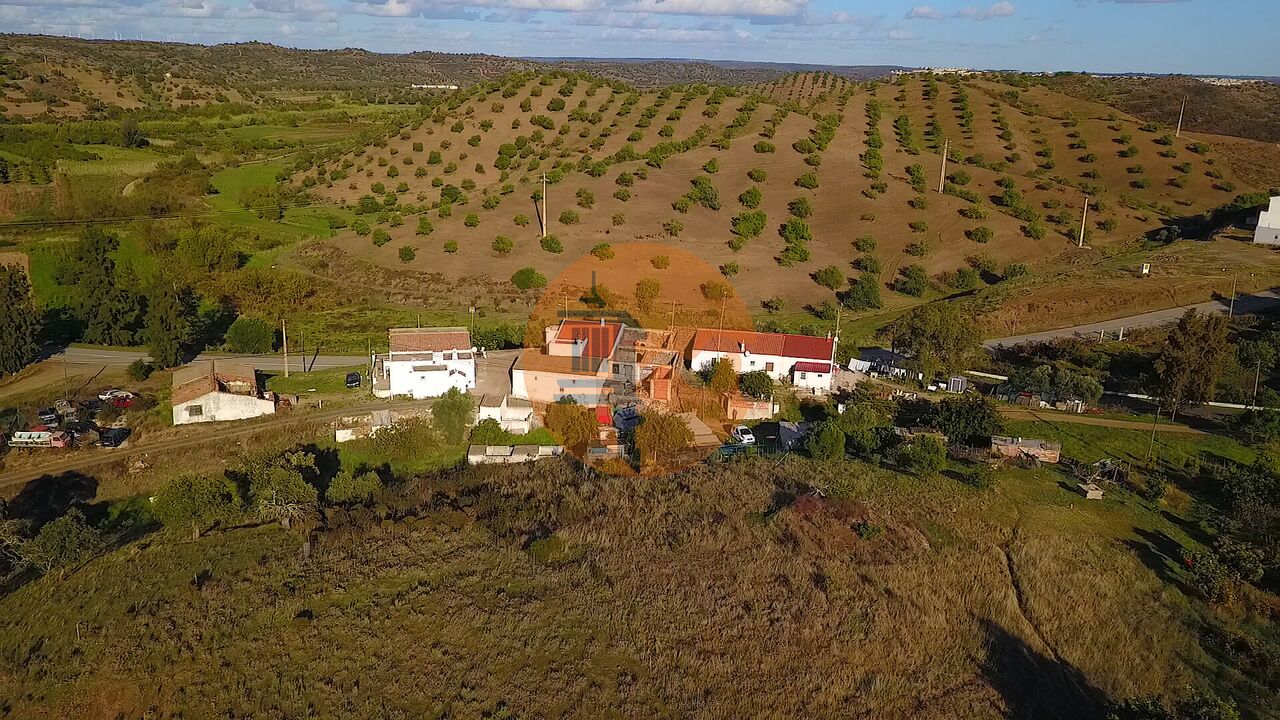 Villa for sale in Faro 8