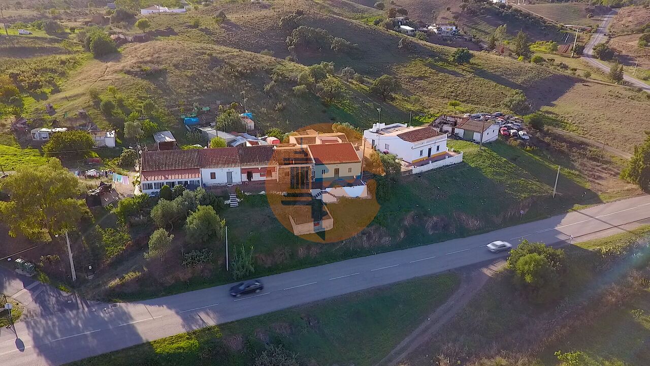 Villa for sale in Faro 10