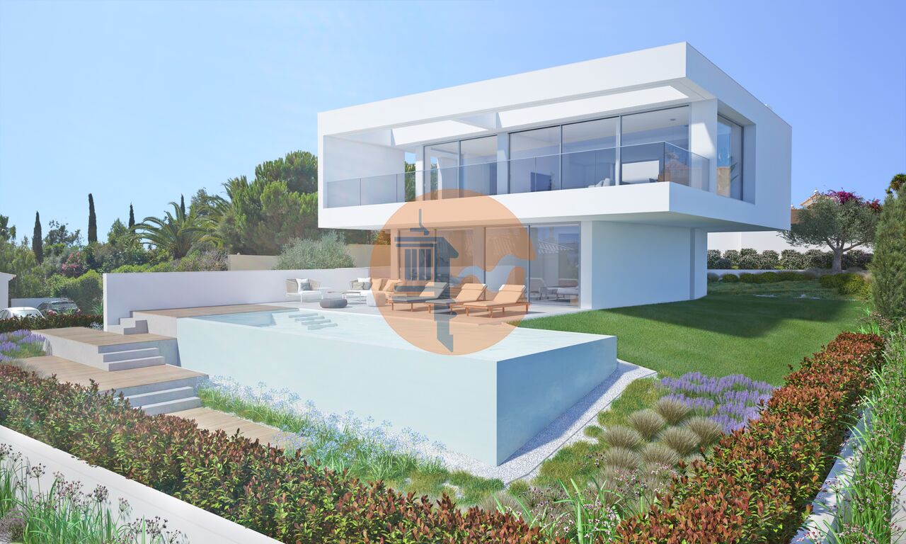 Villa for sale in Lagos and Praia da Luz 2