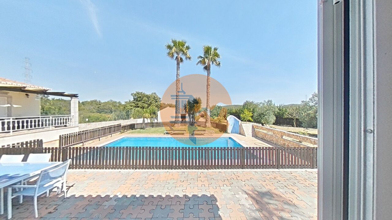 Villa for sale in Faro 17