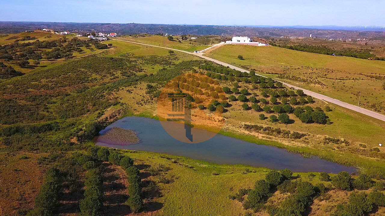 Działka na sprzedaż w Faro 1