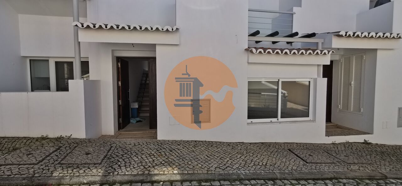Haus zum Verkauf in Lagoa 5
