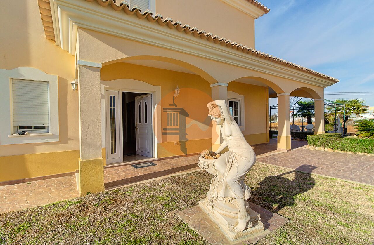 Villa for sale in Vila Real de S.A. and Eastern Algarve 1