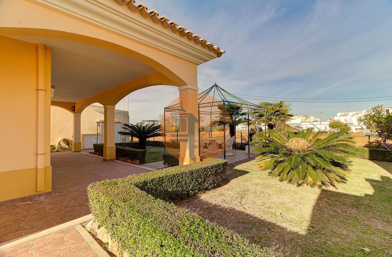 Villa for sale in Vila Real de S.A. and Eastern Algarve 11