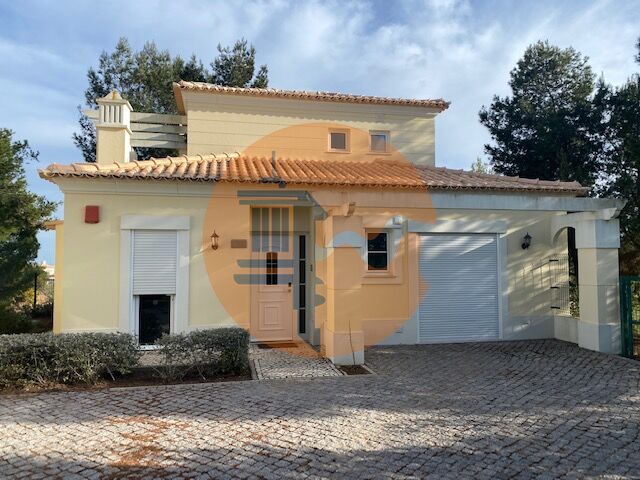 Villa for sale in Faro 6