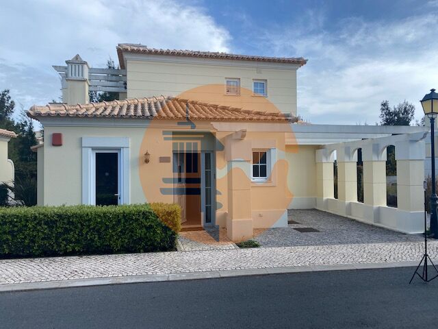 Villa for sale in Faro 9