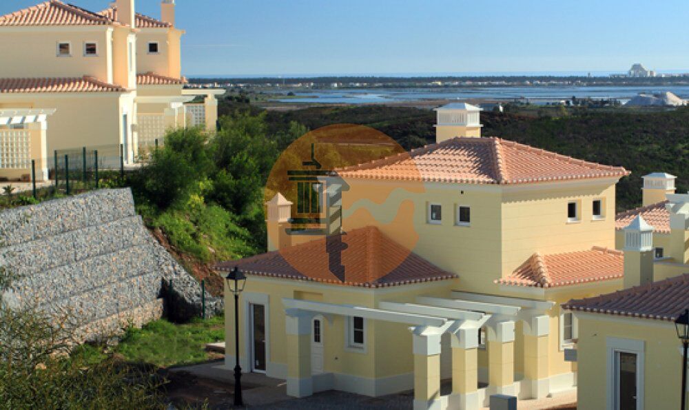 Villa for sale in Faro 12