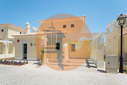 Villa te koop in Faro 2