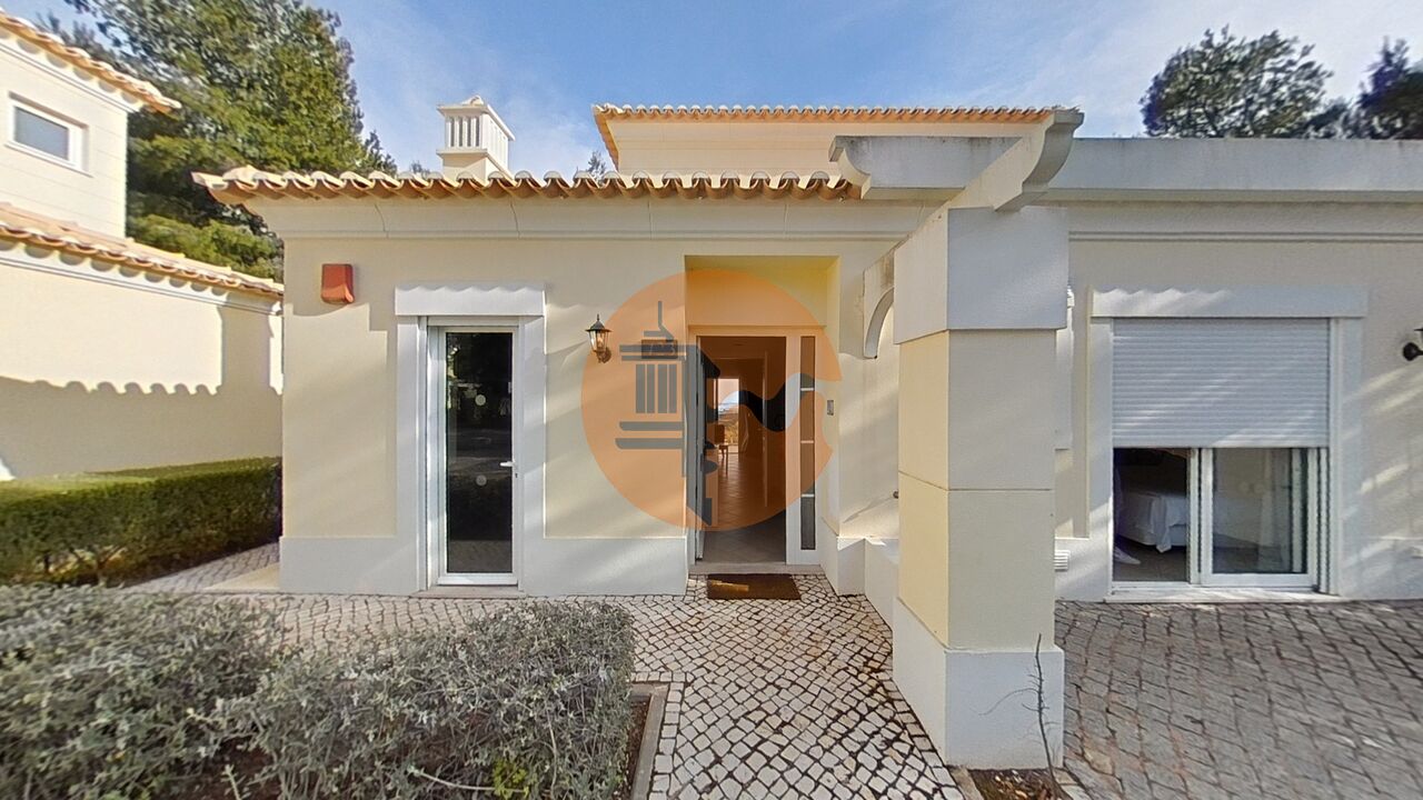 Villa à vendre à Faro 8