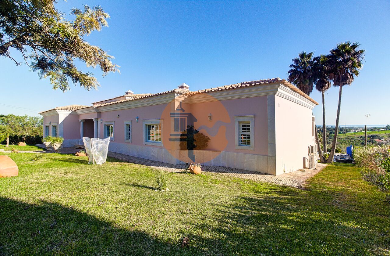 Villa for sale in Olhão 5