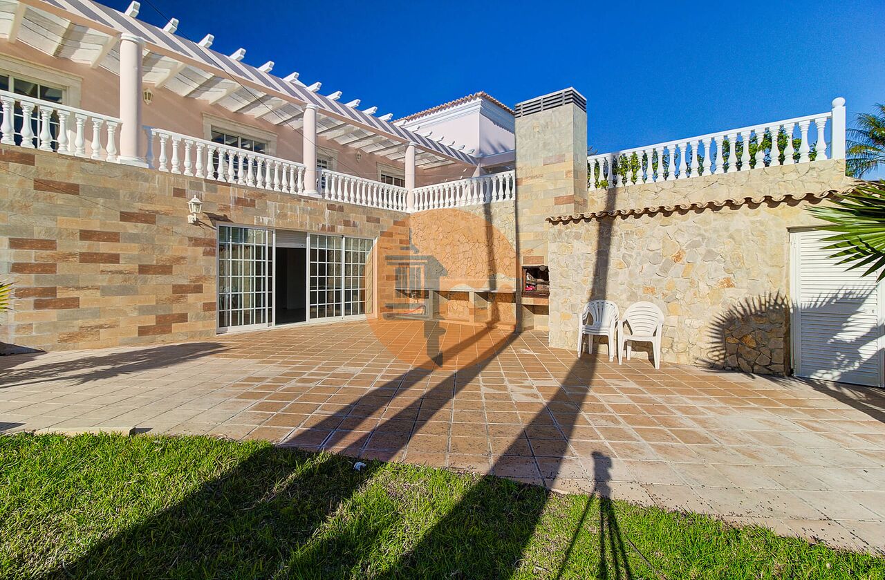 Villa for sale in Olhão 9