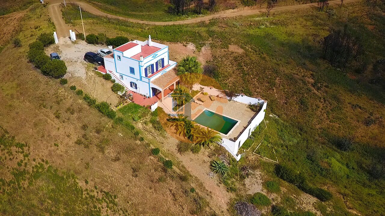 Villa for sale in Tavira 3