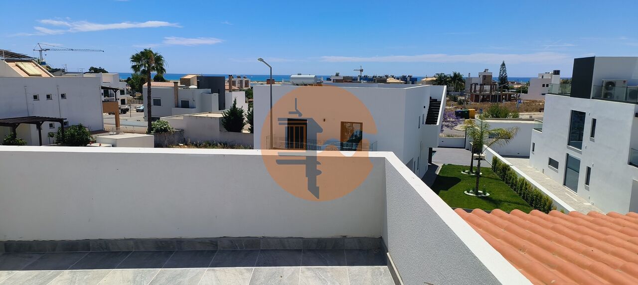 Villa for sale in Olhão 33