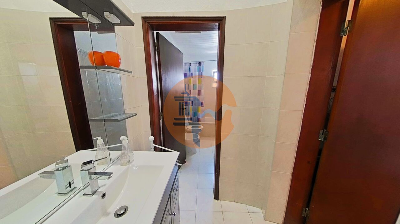 Villa for sale in Olhão 22