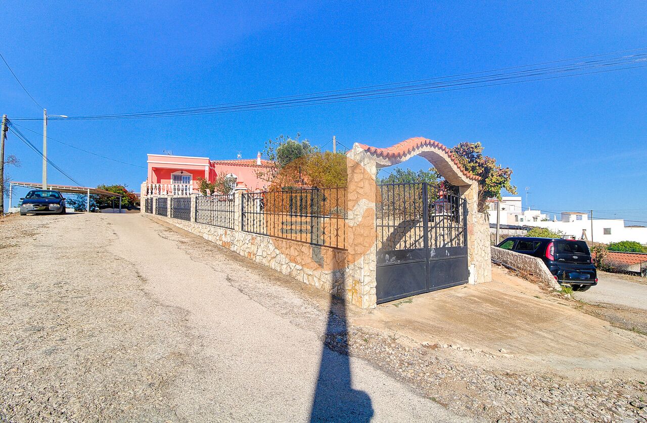 Haus zum Verkauf in Faro 15