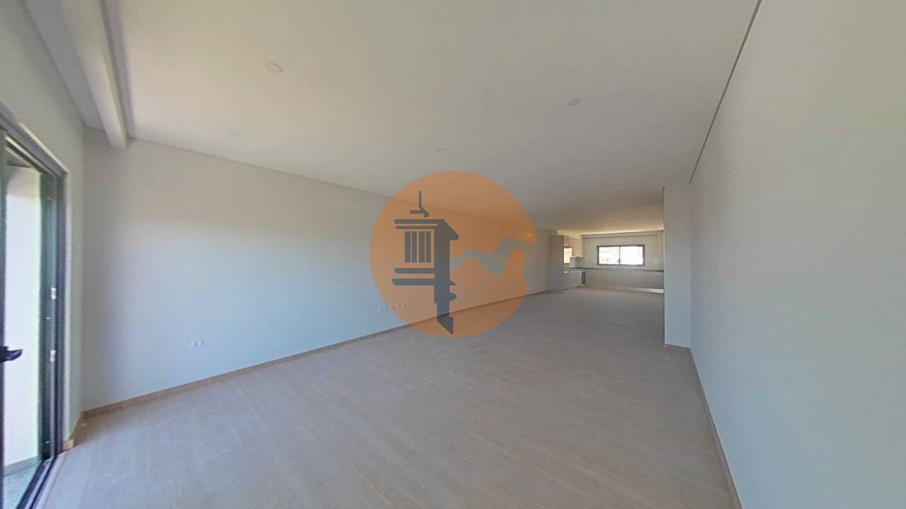 Appartement te koop in Faro 5