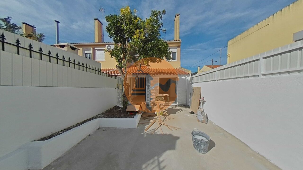 Haus zum Verkauf in Lisbon 32
