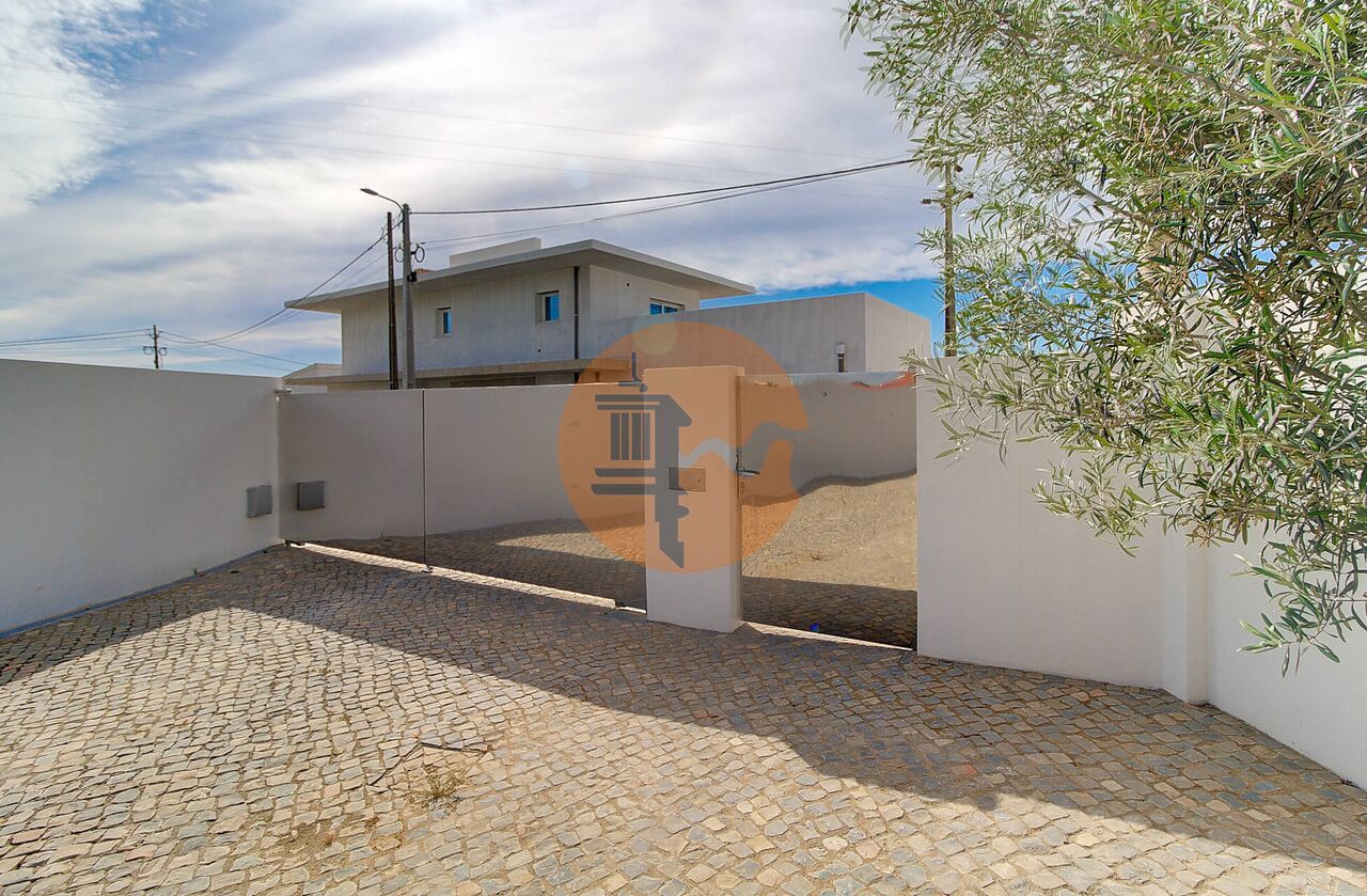 Villa for sale in Faro 29