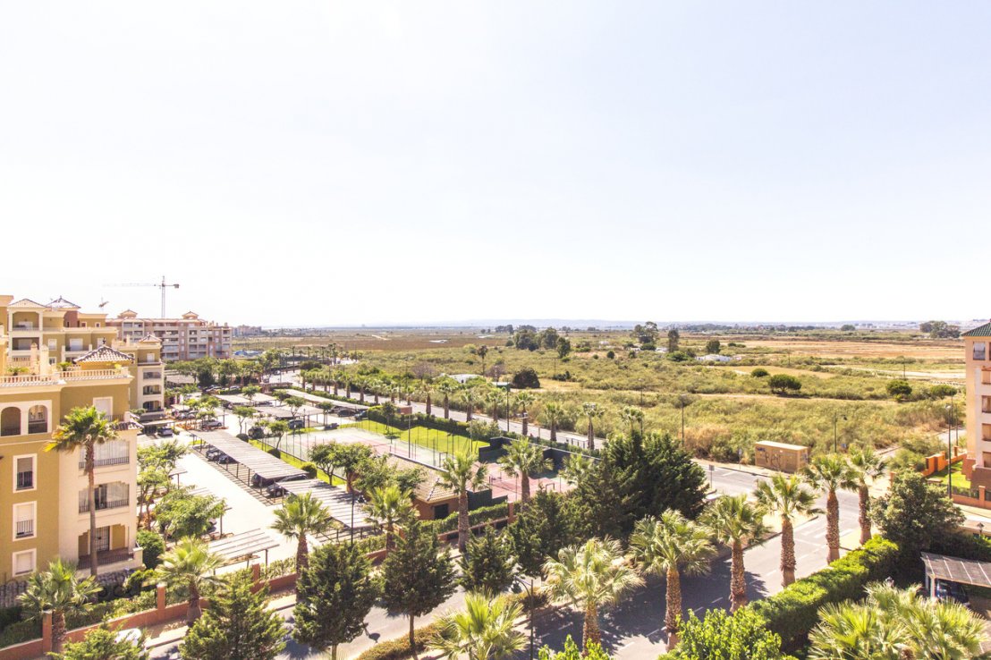 Apartment for sale in Huelva and its coast 2