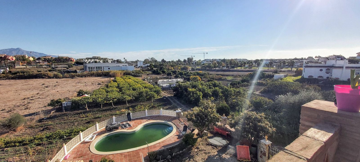 Countryhome for sale in Estepona 4