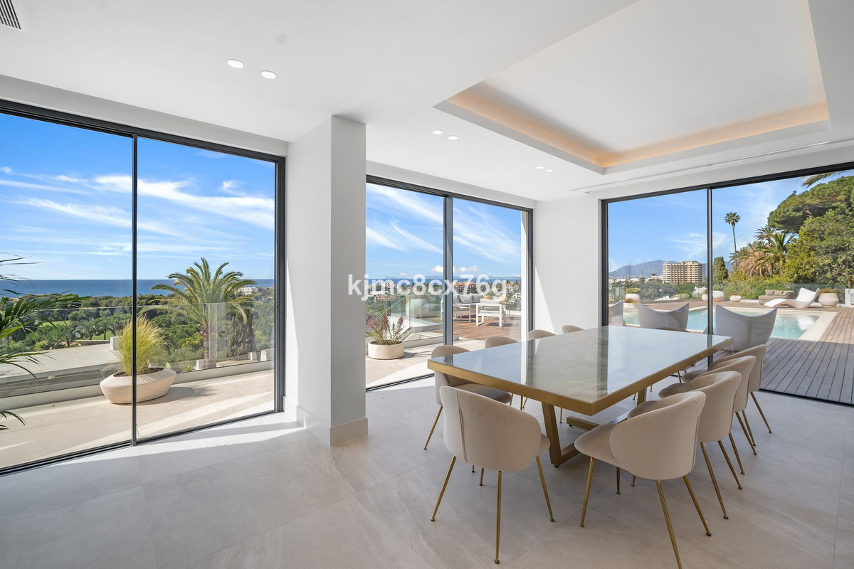 Villa te koop in Málaga 14