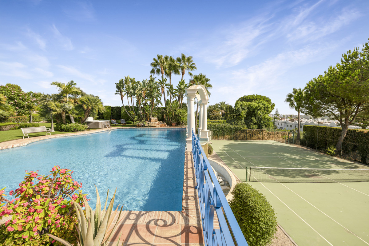 Villa for sale in Marbella - Nueva Andalucía 6