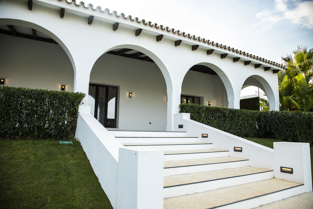 Villa te koop in Estepona 46