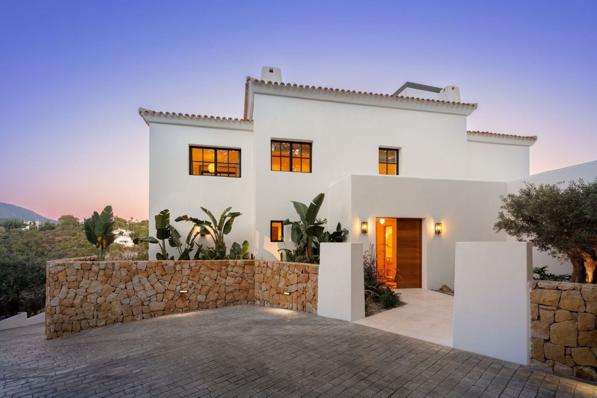 Villa for sale in Towns of the province of Seville 19