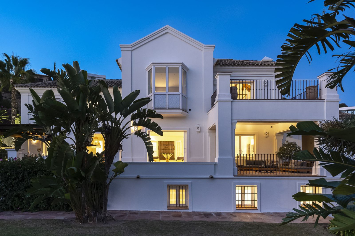 Villa for sale in Mijas 46