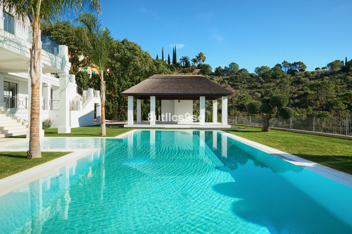 Villa for sale in Towns of the province of Seville 29