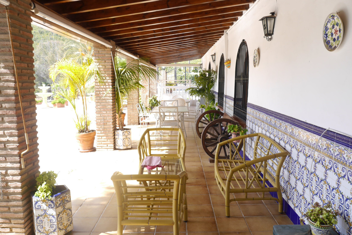Загородный дом для продажи в Málaga 15
