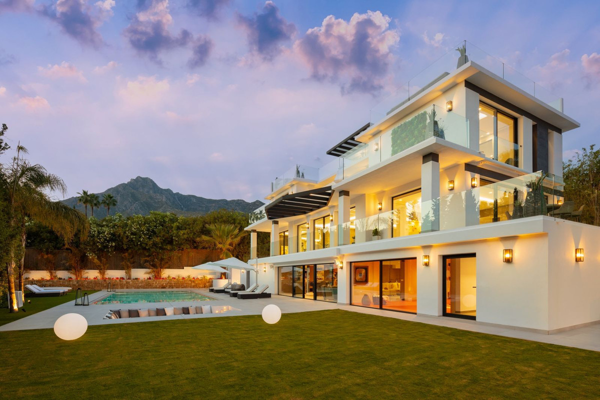 Villa for sale in Marbella - Golden Mile and Nagüeles 31
