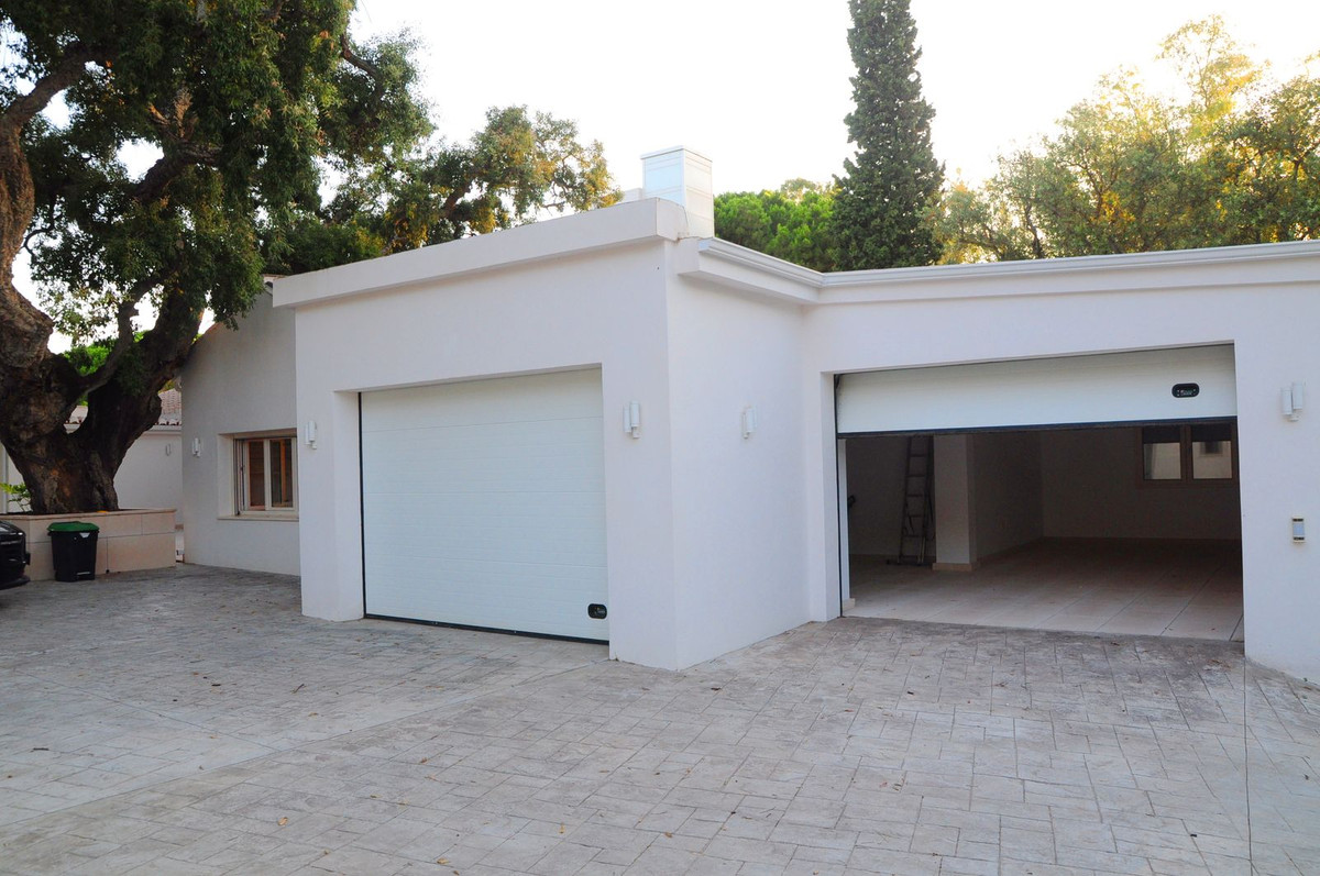 Villa te koop in Marbella - East 42