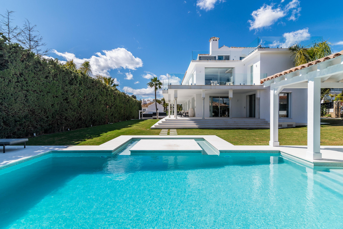 Villa for sale in Marbella - Nueva Andalucía 7