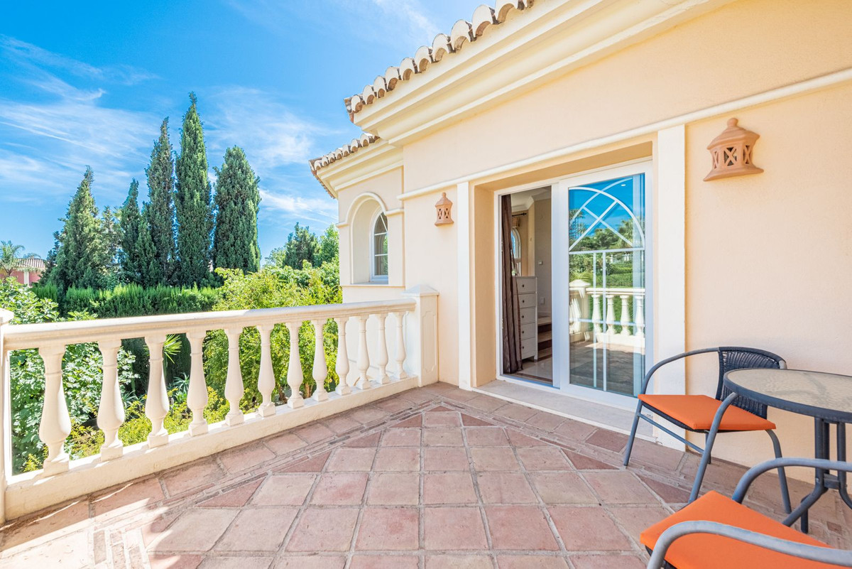 Villa te koop in Marbella - Nueva Andalucía 18