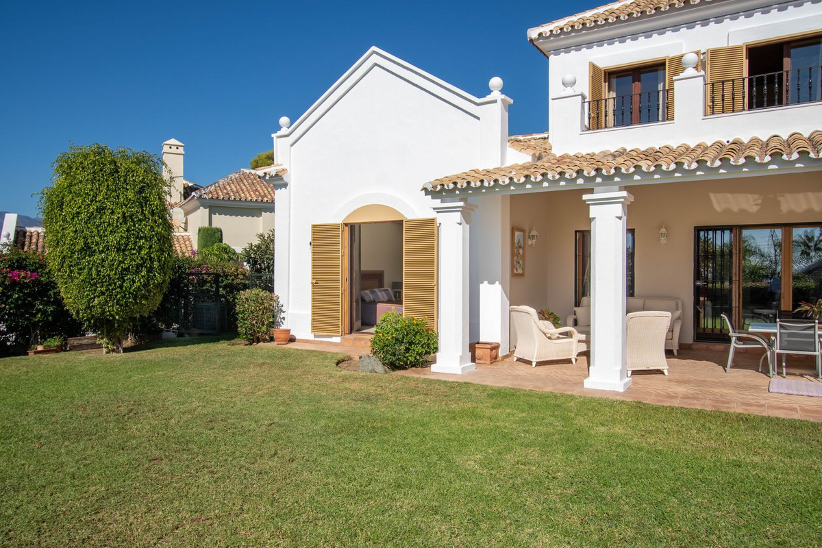 Villa for sale in Estepona 9