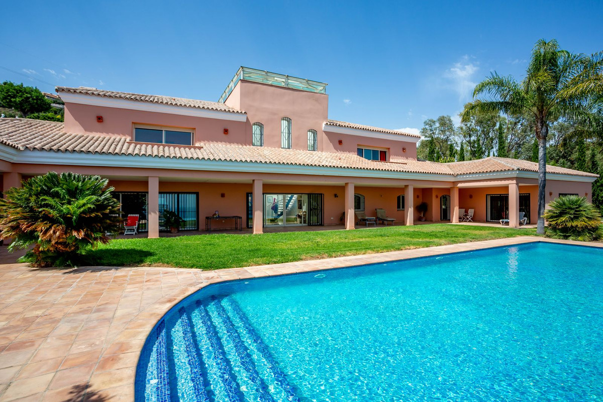 Villa for sale in Benalmádena 25