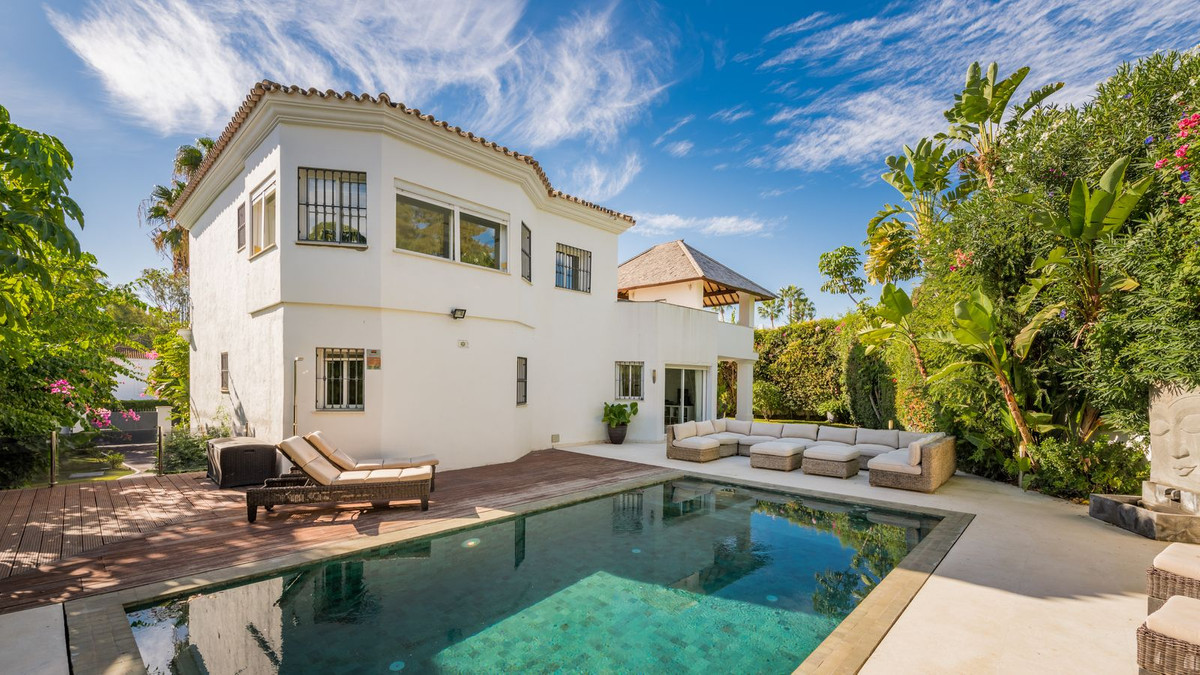 Villa for sale in Marbella - Nueva Andalucía 17