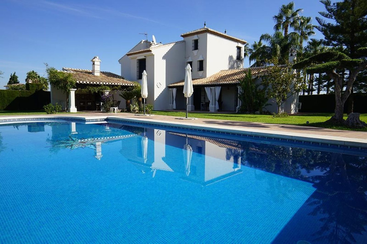 Villa te koop in Málaga 8