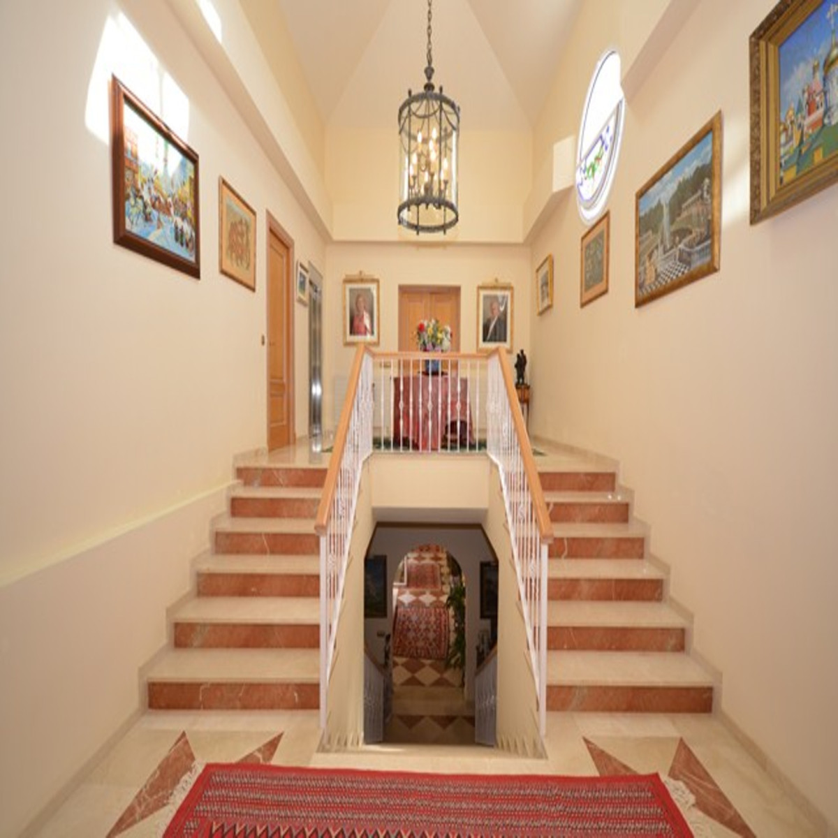 Villa for sale in Benahavís 33