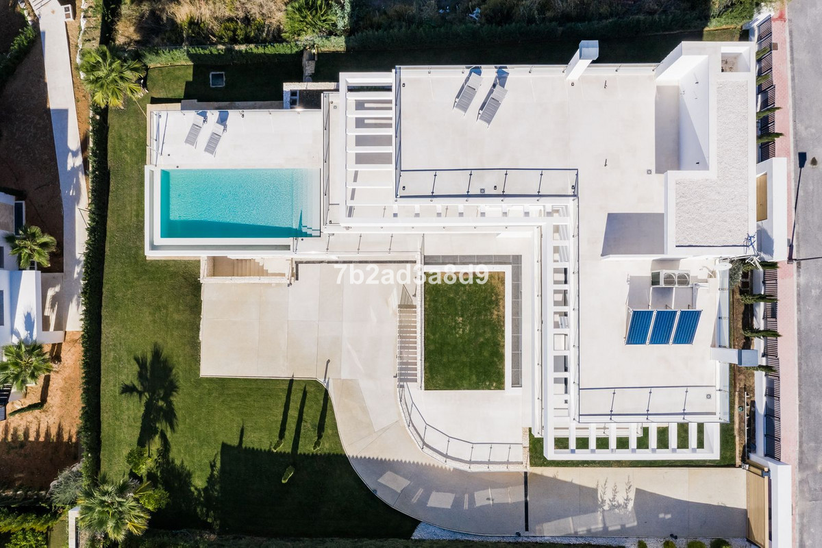 Villa te koop in Marbella - Nueva Andalucía 43