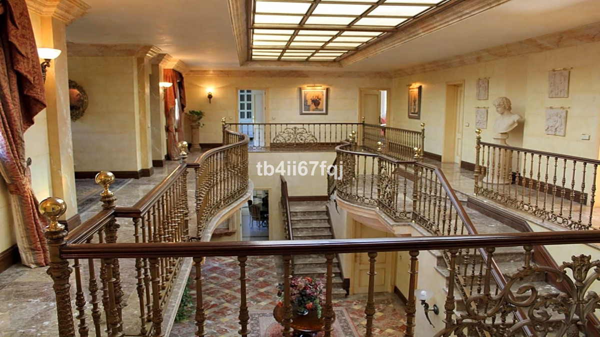 Villa te koop in Benahavís 35