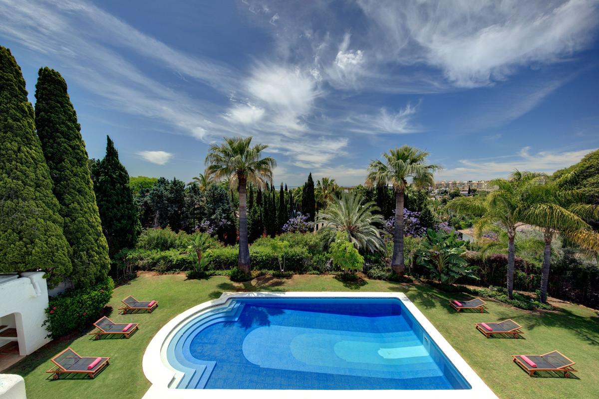 Villa te koop in Marbella - Nueva Andalucía 28