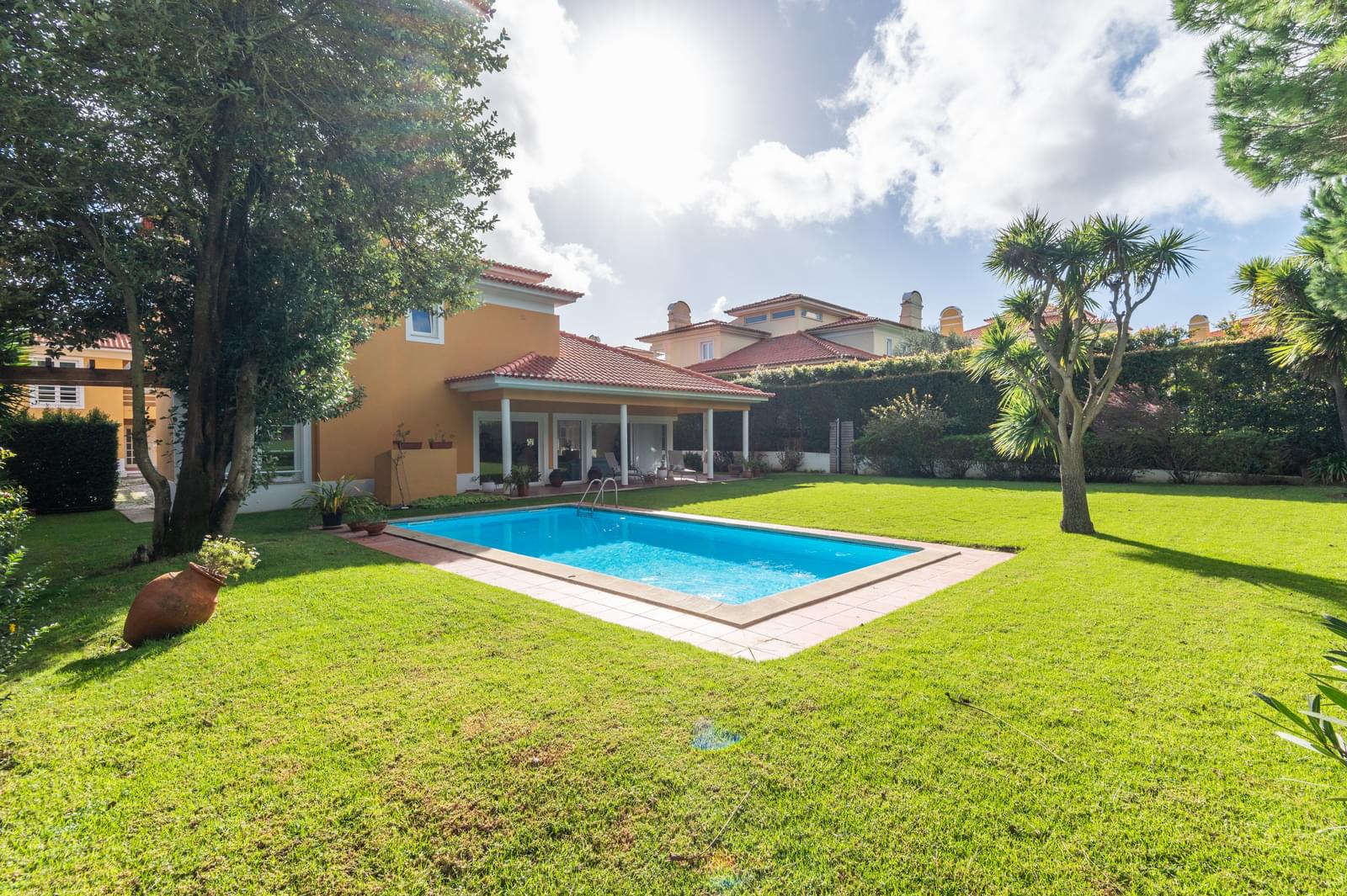 Villa for sale in Cascais and Estoril 14