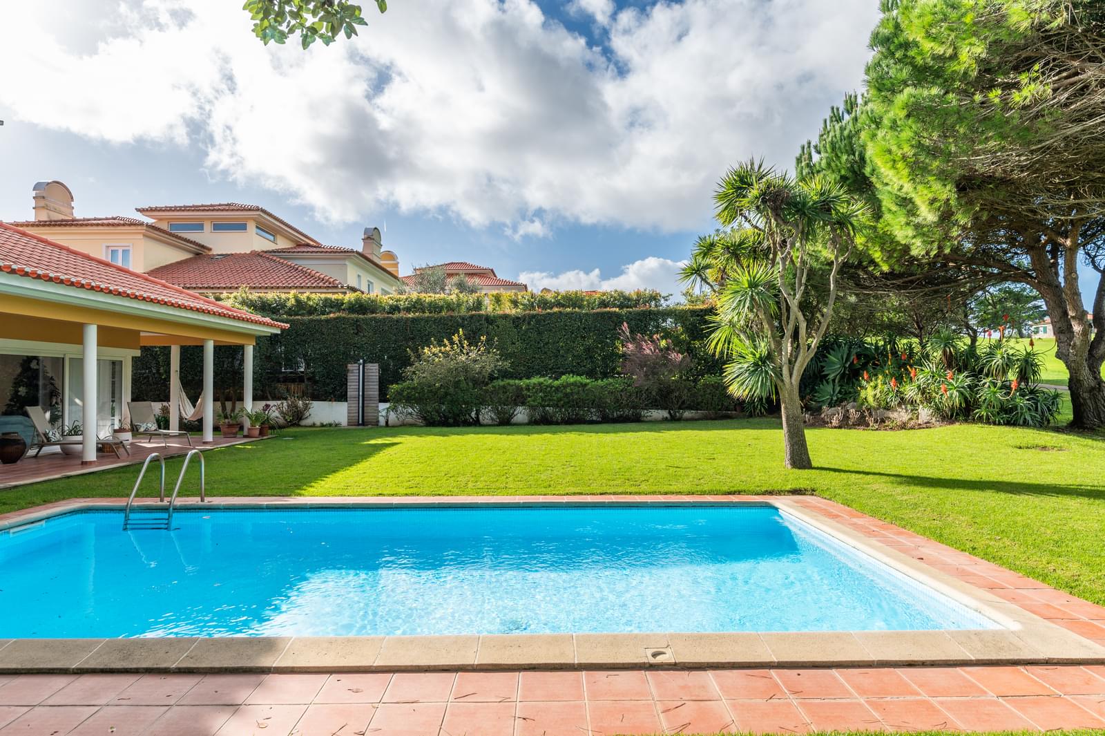 Villa for sale in Cascais and Estoril 9