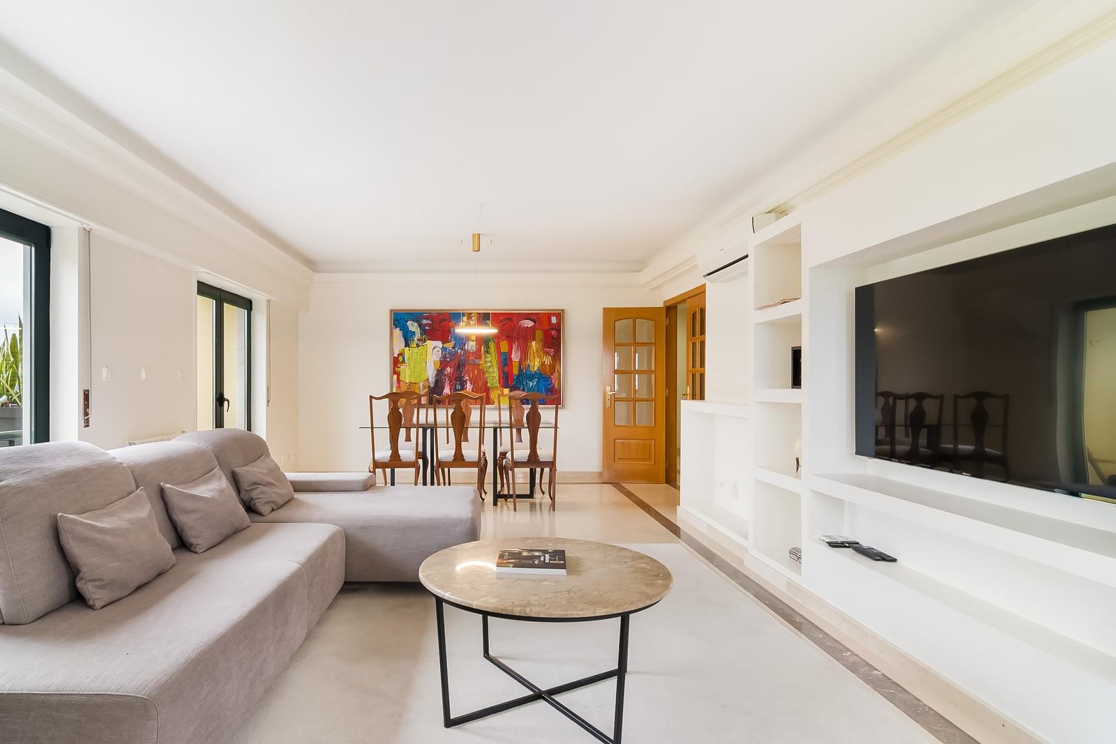 Apartment for sale in Lisbon 9