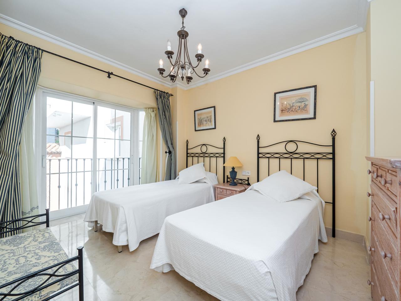 Appartement te koop in Marbella - Nueva Andalucía 13