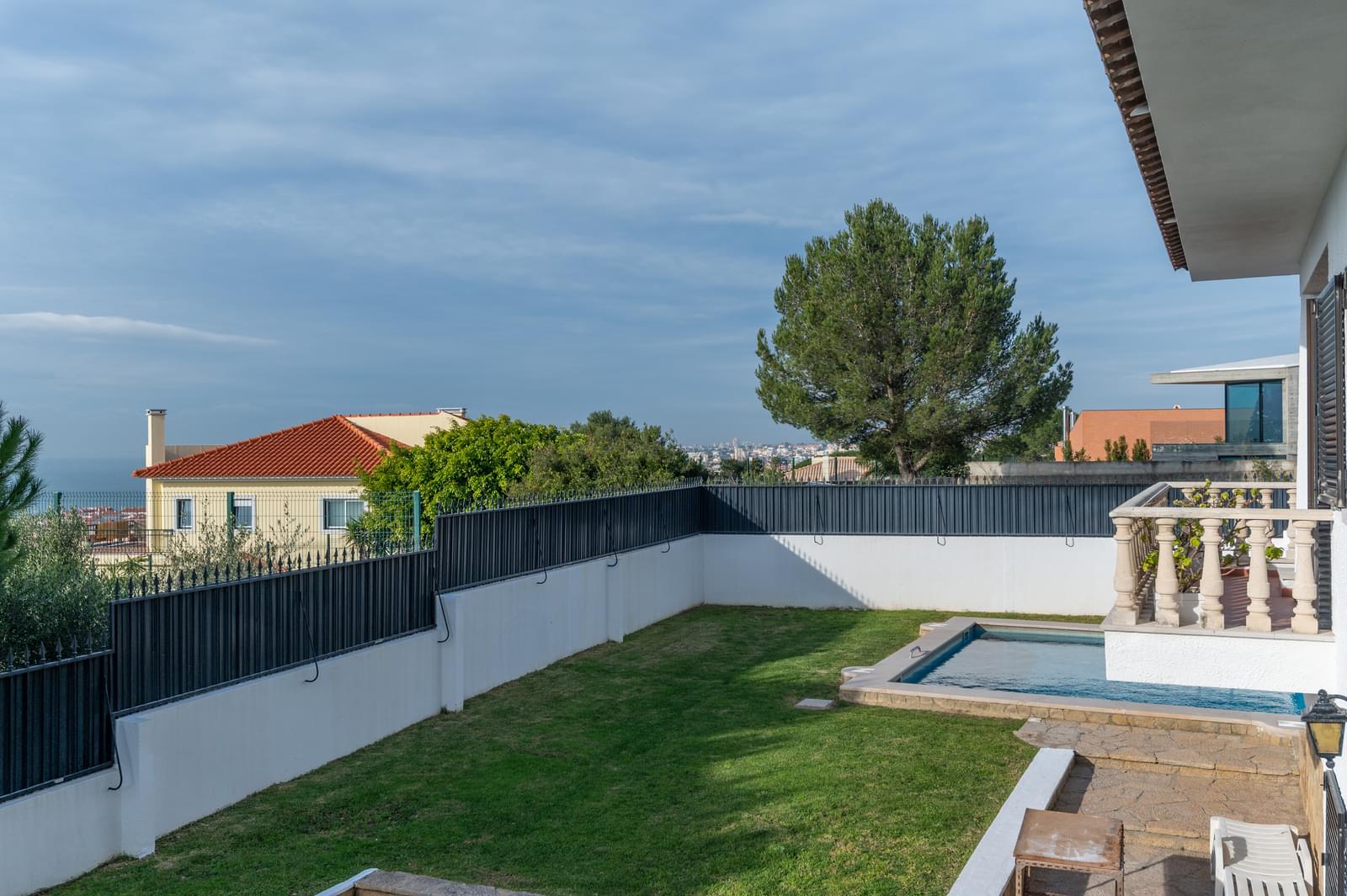 Villa for sale in Cascais and Estoril 11
