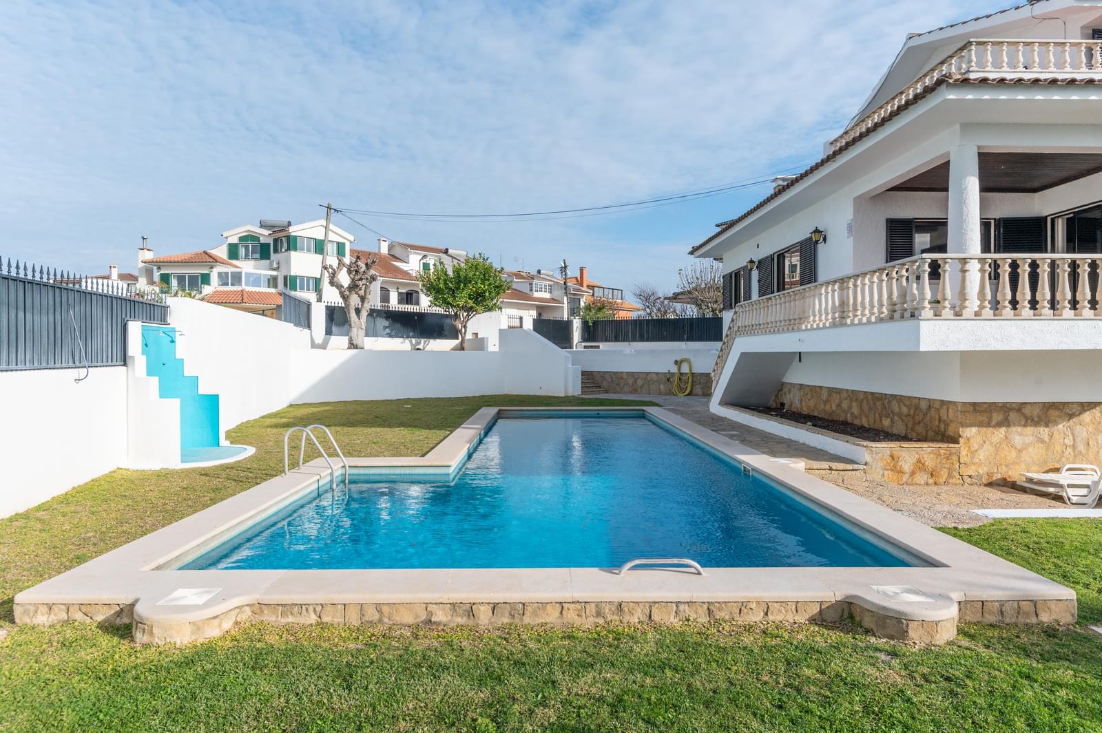 Villa for sale in Cascais and Estoril 24