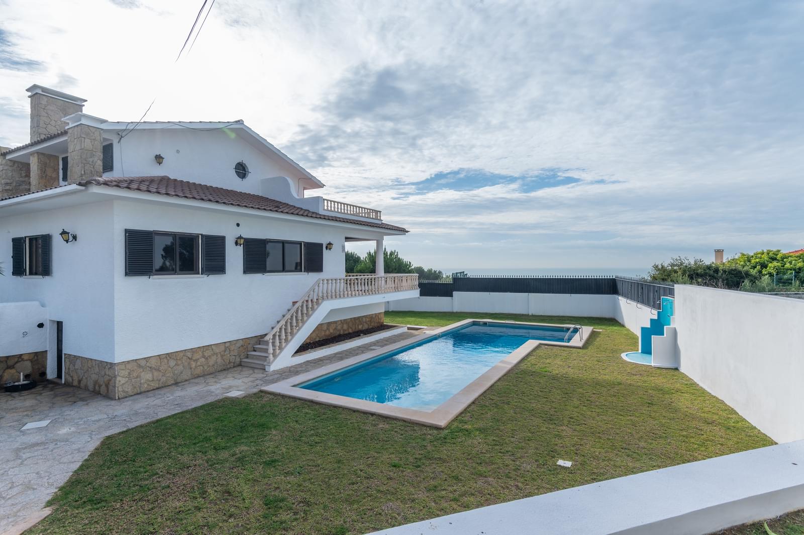 Villa for sale in Cascais and Estoril 32